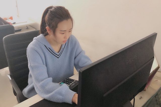 杨金艳1.jpg