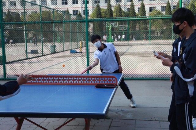 乒乓球1.jpg